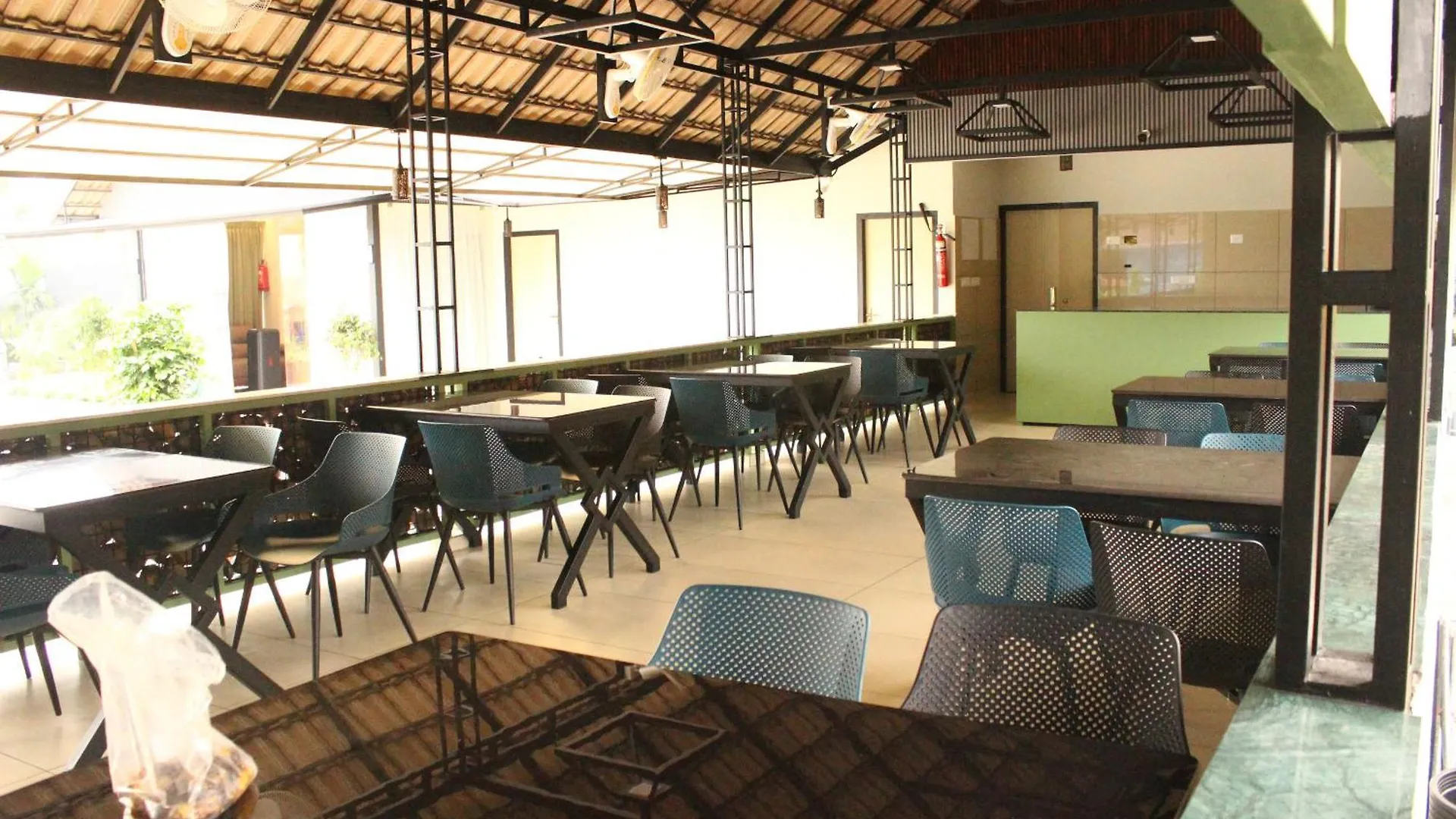 Cozy Caza resort Padinjarathara