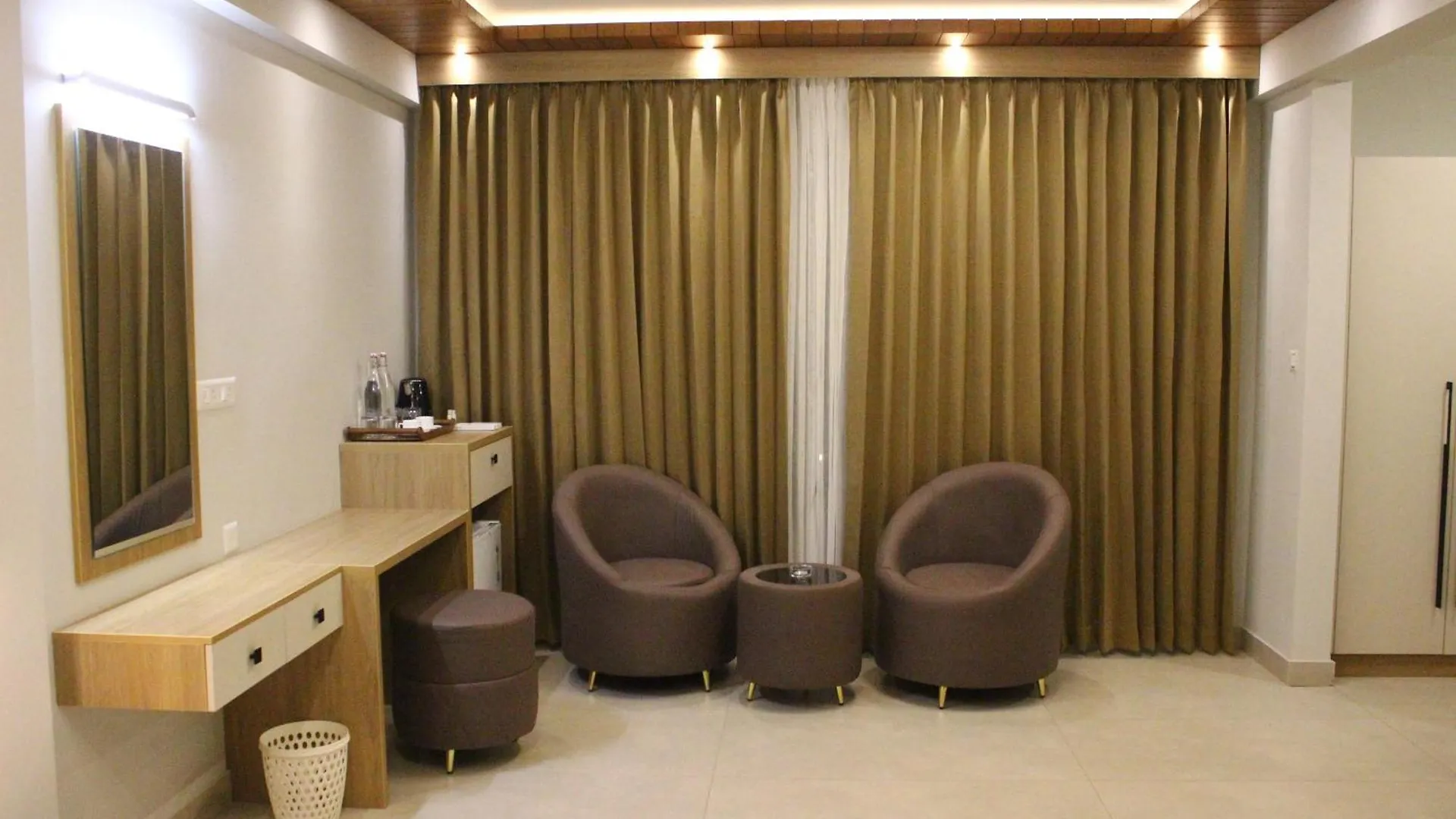 Cozy Caza resort Padinjarathara India